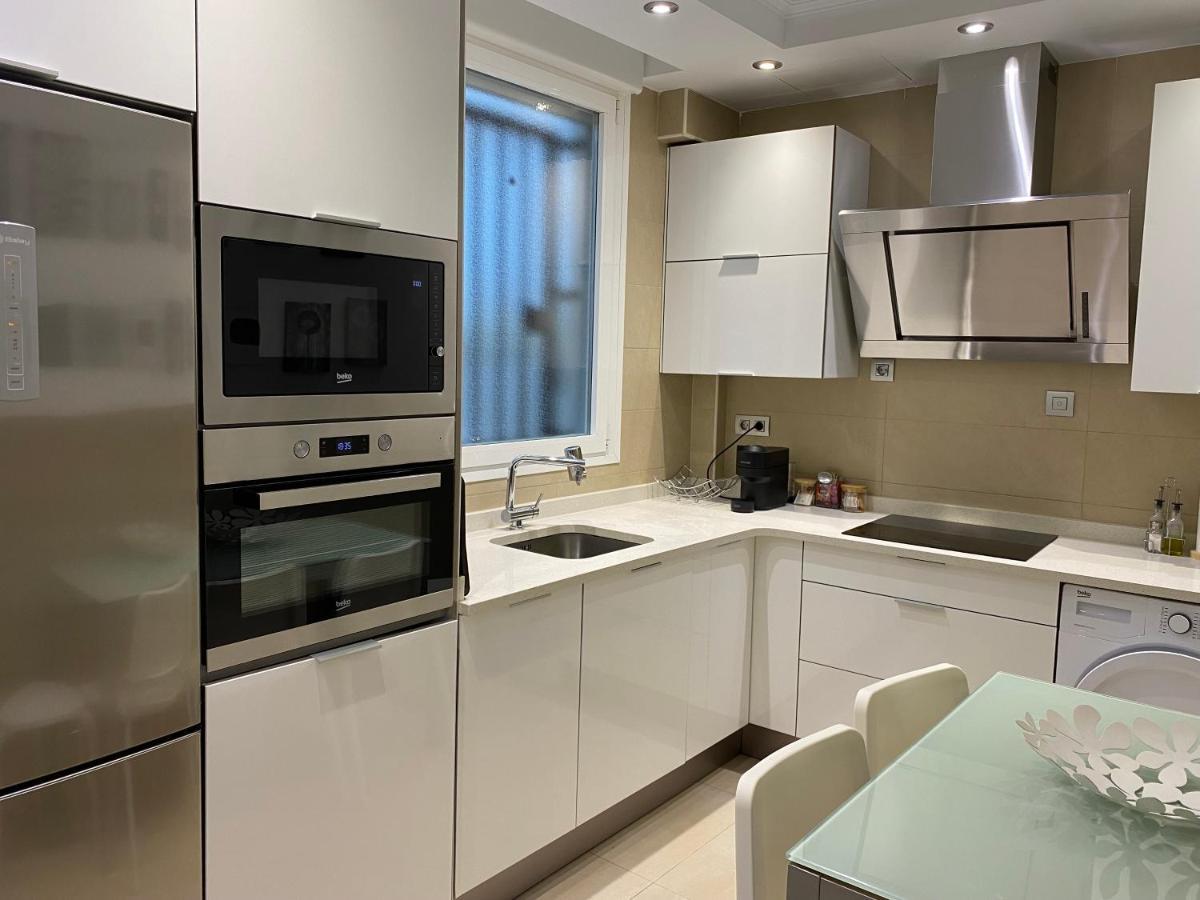 Apartamento Lea Apartment Bilbao Bagian luar foto