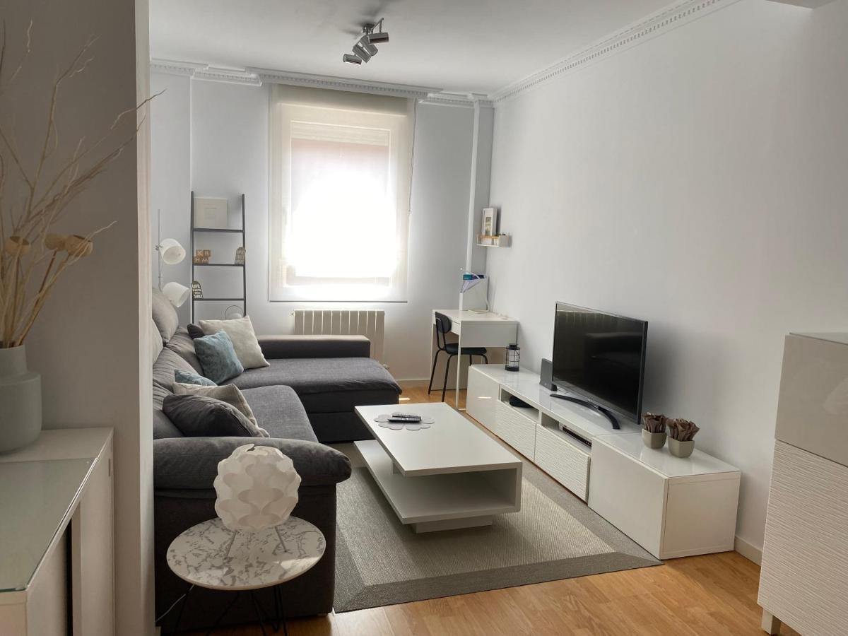 Apartamento Lea Apartment Bilbao Bagian luar foto